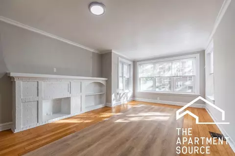 6304 N Oakley Ave #1, Chicago, IL 60659