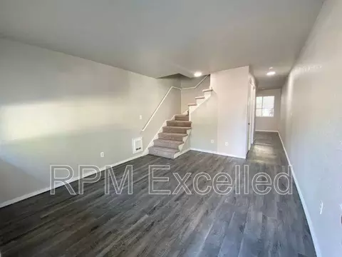 634 M St NE #3, Auburn, WA 98002