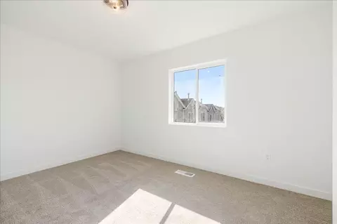 5860 SE 18th St, Gresham, OR 97080 photo 23