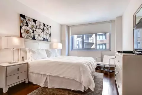 399 E 34th St #1025362P, New York, NY 10016