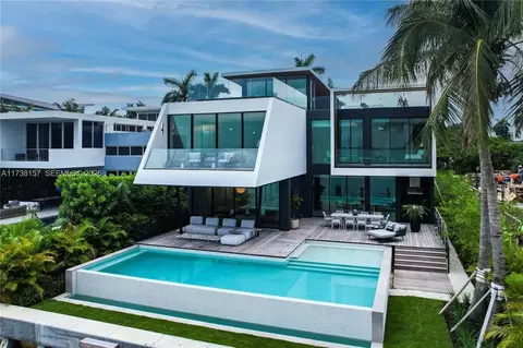 Undisclosed, Miami Beach, FL 33139