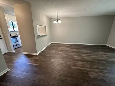 203 Driftwood Ln, Winston Salem, NC 27104