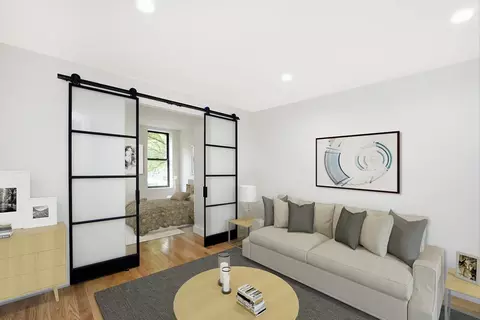 429 E 6th St #2B, New York, NY 10009