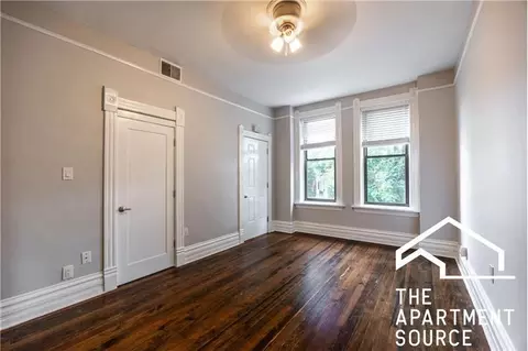 2031 W Moffat St #2F, Chicago, IL 60647