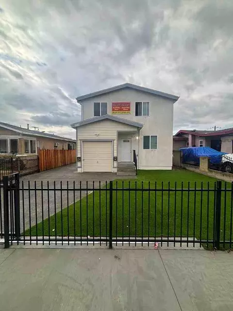 438 W 71st St, Los Angeles, CA 90003