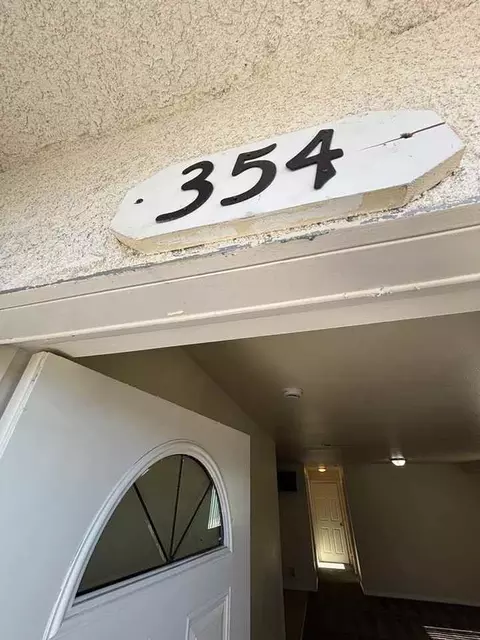 357 E 61st St, Los Angeles, CA 90003