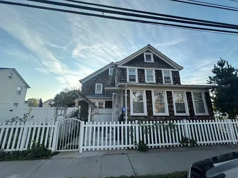 172 Jerusalem Ave # 1ST, Hicksville, NY 11801