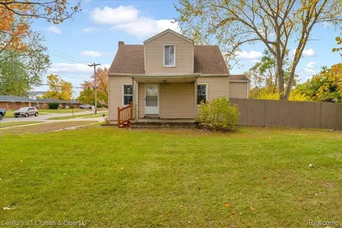 5580 S Merriman Rd, Wayne, MI 48184