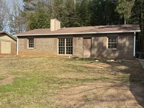 11 Brookfield Dr, Newnan, GA 30265
