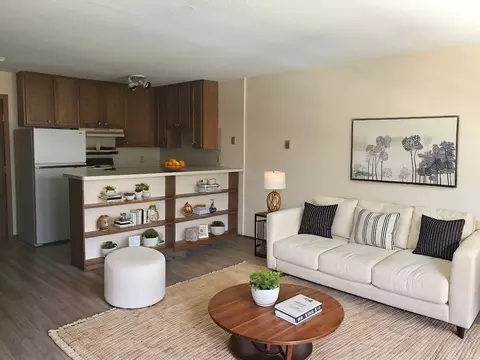 2216 Pleasant Ave, Minneapolis, MN 55404