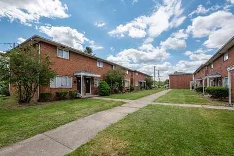 800 Harrisburg Pike, Columbus, OH 43223