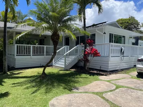 1453 Aalapapa Dr, Kailua, HI 96734