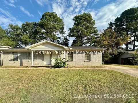 8 Rosemunn Dr #A, Little Rock, AR 72205