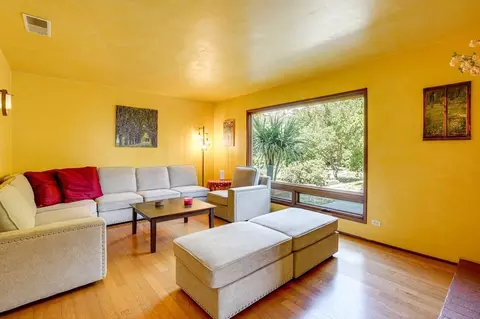 714 Crestview Dr #1305267P, Pinole, CA 94564
