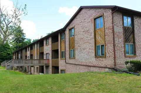 920 N Linden St #20, Muncie, IN 47303