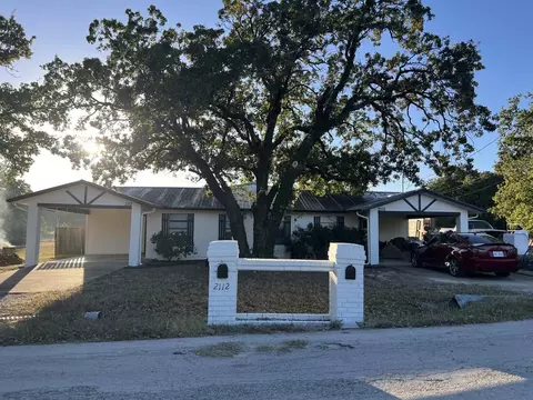 2112 Tanglewood St #2112, Weatherford, TX 76085