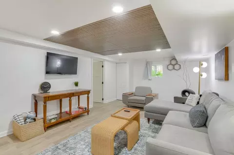4642 W Montana St #1306856P, Chicago, IL 60639