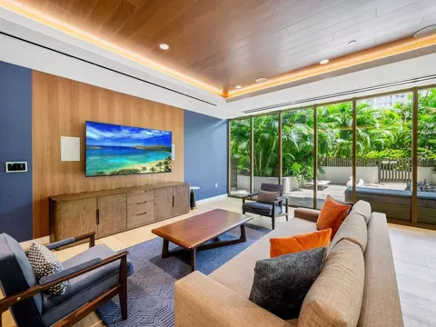 1374 Kapiolani Blvd #1327705P, Honolulu, HI 96814