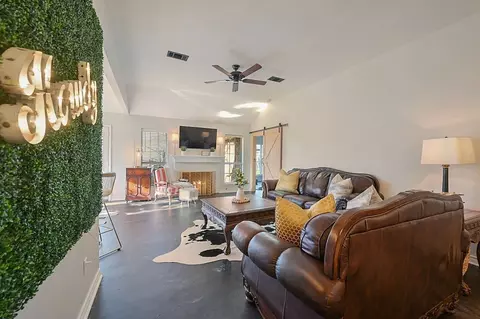 1708 Beaver Pond Ct #1328061P, Bryan, TX 77807