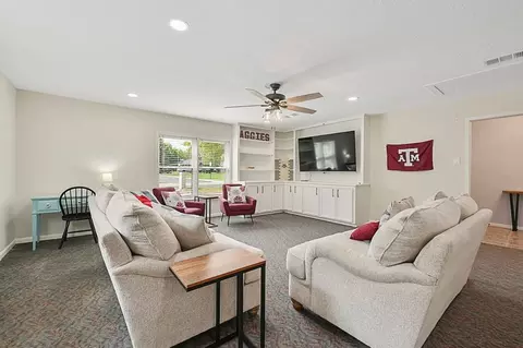 1909 Langford St #1328073P, College Station, TX 77840