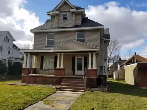 1015 S Arch Ave #DUPLEX, Alliance, OH 44601