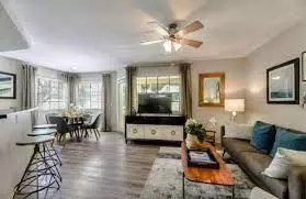 8101 N Riverside Dr, Fort Worth, TX 76137