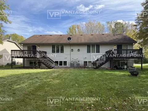 2121 N Cloudview Dr, Appleton, WI 54914 photo 14