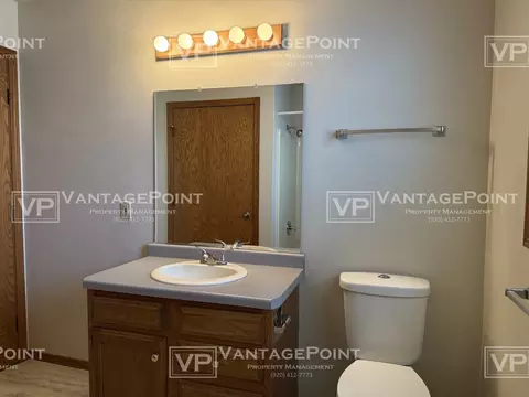 2121 N Cloudview Dr, Appleton, WI 54914 photo 3