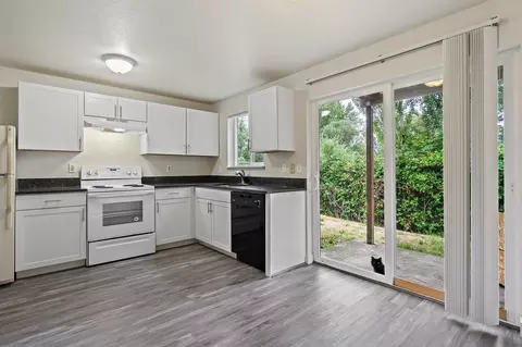 7521 10th Avenue Ct E #A, Midland, WA 98404