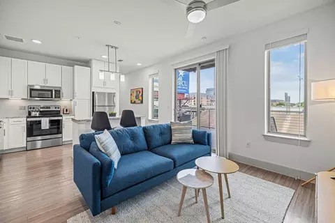 721 12 E 4th St #1019815P, Austin, TX 78701