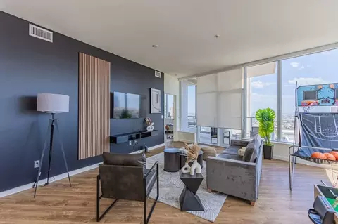 44 W Monroe St #1263166P, Phoenix, AZ 85003