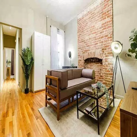 104 W 83rd St #1323892P, New York, NY 10024