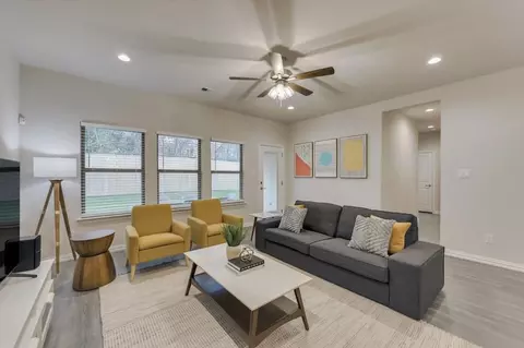 441 Avenue A #1019524P, Dallas, TX 75203