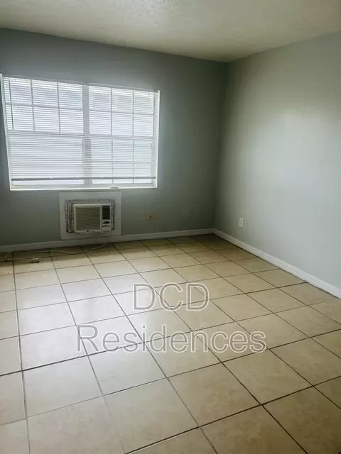 4115 E Linebaugh Ave #606, Tampa, FL 33617