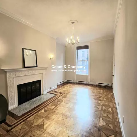 185 Beacon St #2R, Boston, MA 02116