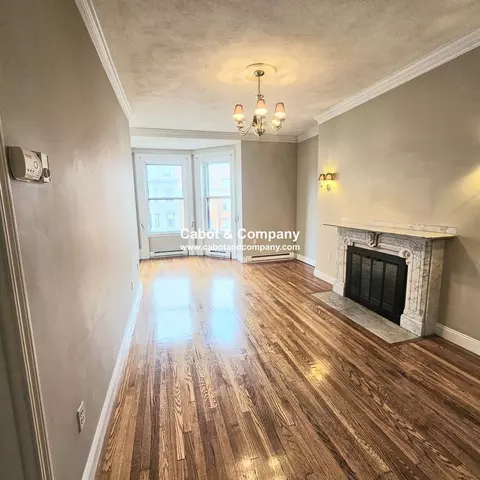 185 Beacon St #4F, Boston, MA 02116