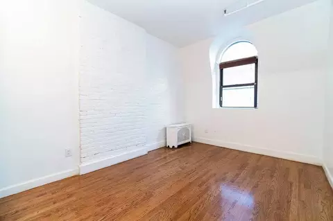 156 W 15th St #1316450P, New York, NY 10011