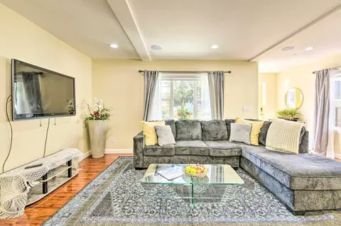 532 52nd St #1304910P, Oakland, CA 94609