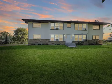 13898 S Robert Trl #2, Rosemount, MN 55068