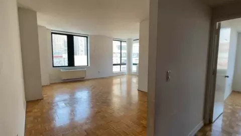 2 S End Ave #1311, New York, NY 10280