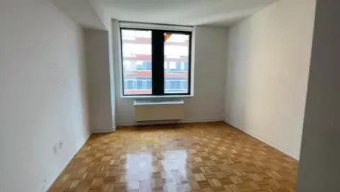 2 S End Ave #1005, New York, NY 10280