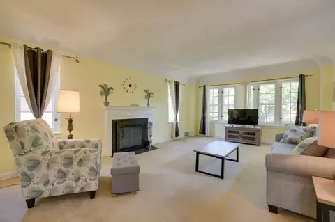 10508 S Claremont Ave #1305927P, Chicago, IL 60643
