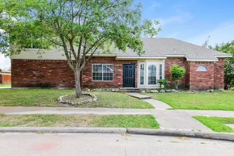 1500 Hackamore St, Mesquite, TX 75149