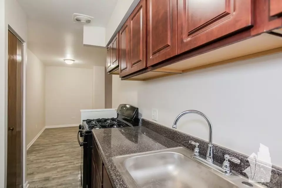  1040 W Hollywood Ave #224, Chicago, IL 60660 photo 5