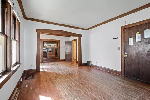 1089 23rd Ave SE, Minneapolis, MN 55414