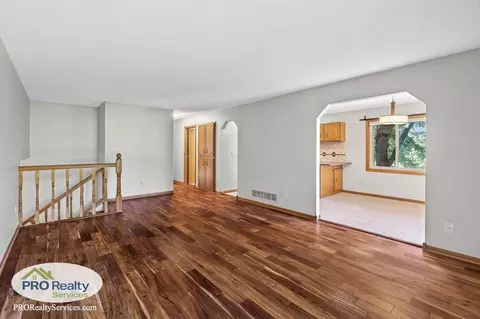 12152 Robin Rd, Maple Grove, MN 55369