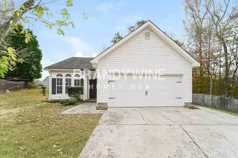 5831 Silver Eagle Dr, Charlotte, NC 28214
