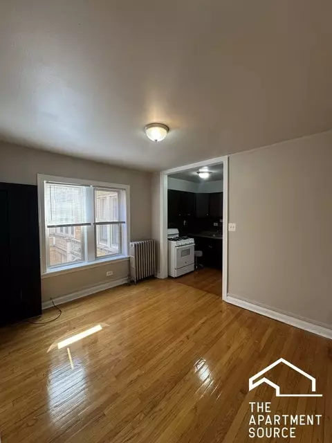 4265 W Addison St #1, Chicago, IL 60641