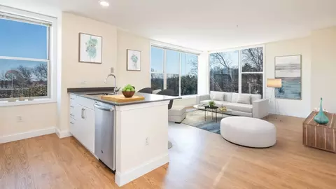 70 Hope Ave, Waltham, MA 02453 photo 17