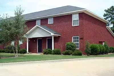 1085 Northpointe Cir, Auburn, AL 36832